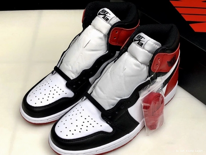 Toe Jordan 555088-125 Retro 1 Black Air 0726